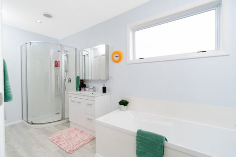 Photo of property in 6 Mitchell Street, Brooklyn, Wellington, 6021