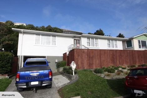 Photo of property in 47 Link Road, Newlands, Wellington, 6037