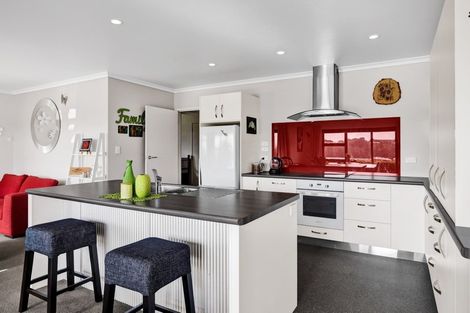 Photo of property in 26b Darwin Crescent, Spotswood, New Plymouth, 4310