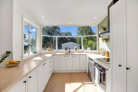 Photo of property in 14 Queens Avenue, Waikuku Beach, 7402