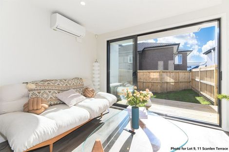 Photo of property in 10/11 Scanlen Terrace, Kelston, Auckland, 0602