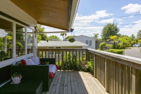 Photo of property in 33 Sunset Street, Hilltop, Taupo, 3330
