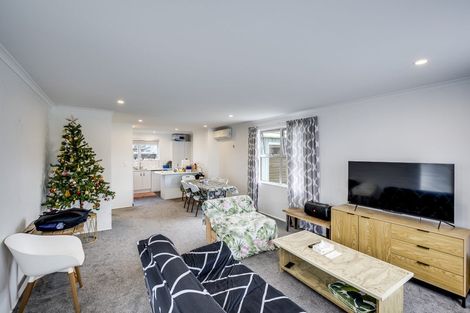 Photo of property in 11 Chester Street, Taradale, Napier, 4112