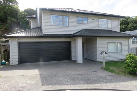 Photo of property in 15 Wantwood Grove, Churton Park, Wellington, 6037