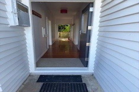 Photo of property in 93 Nevay Road, Miramar, Wellington, 6022