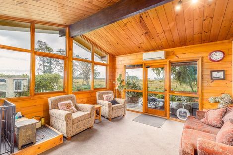 Photo of property in 95 Dunns Avenue, The Pines Beach, 7630