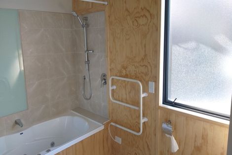 Photo of property in Elkridge Apartments, 17/64 Marina Drive, Frankton, Queenstown, 9300