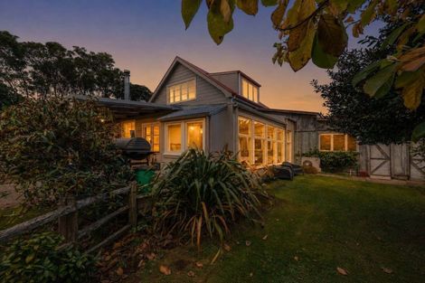 Photo of property in 6 Edwards Street, Kimbolton, Feilding, 4777