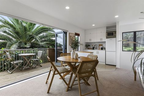 Photo of property in 333 Motutara Road, Muriwai, Waimauku, 0881