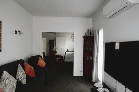 Photo of property in 22 Roebuck Street, Westport, 7825