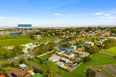 Photo of property in 494 Don Buck Road, Massey, Auckland, 0614