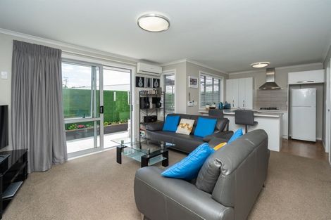 Photo of property in 27u6 Jones Crescent, Melville, Hamilton, 3206