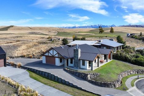 Photo of property in 2 Walter Black Place, Lake Tekapo, 7999