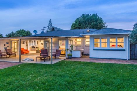 Photo of property in 91 Taikata Road, Te Atatu Peninsula, Auckland, 0610