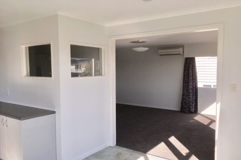 Photo of property in 14 Carluke Street, Paparangi, Wellington, 6037