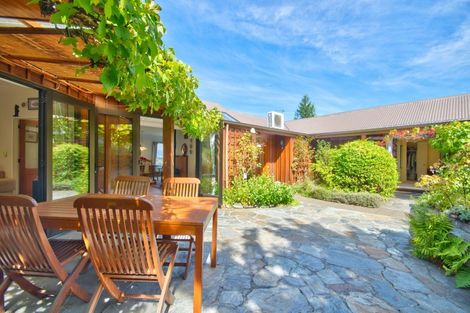 Photo of property in 16 Panners Way, Queenstown, 9300