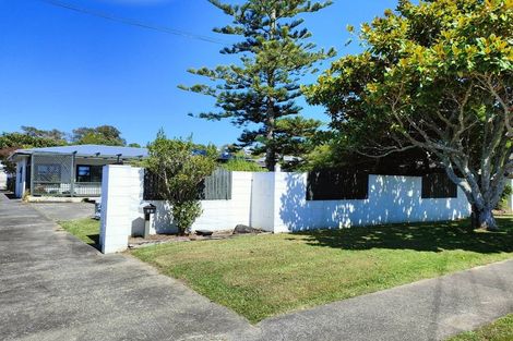 Photo of property in 99 Nile Road, Milford, Auckland, 0620