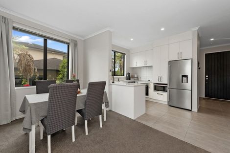 Photo of property in 4/87 Rototuna Road, Rototuna, 3210