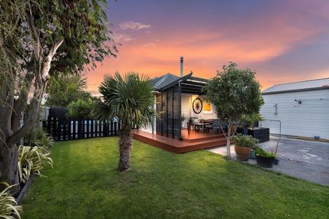 Photo of property in 19 Brockenhurst Street, Aranui, Christchurch, 8061