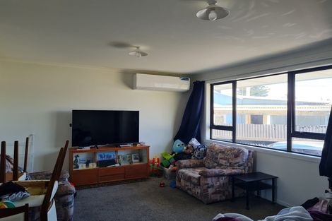 Photo of property in 3 Waitai Street, Castlecliff, Whanganui, 4501