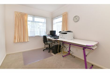 Photo of property in 19 Francis Skinner Place, Orewa, 0931