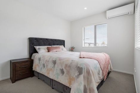 Photo of property in 57 Divide Loop, Takanini, 2112