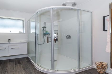 Photo of property in 645 Queen Street East, Levin, 5510