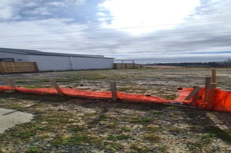 Photo of property in 24 Puwha Street, Massey, 0614