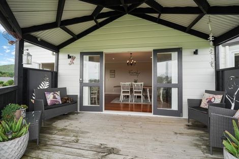 Photo of property in 2 Lambert Way, Paraparaumu, 5032