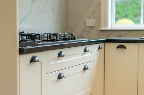 Photo of property in 29 Padnell Crescent, Paparangi, Wellington, 6037