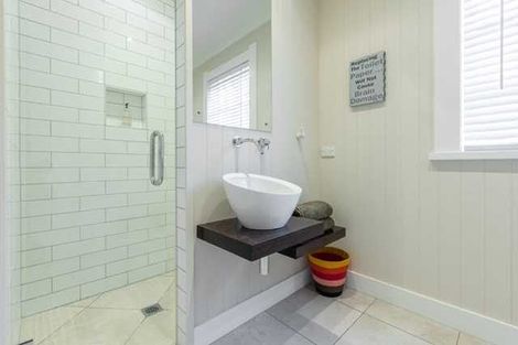 Photo of property in 155 Durham Drive, Havelock North, 4130
