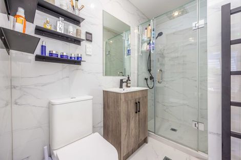 Photo of property in 9/5 Hikurangi Street, Te Atatu Peninsula, Auckland, 0610