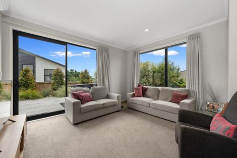 Photo of property in 4/87 Rototuna Road, Rototuna, 3210