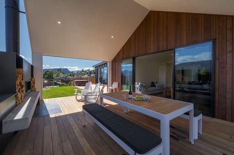 Photo of property in 3 Little Alpha Loop, Wanaka, 9305