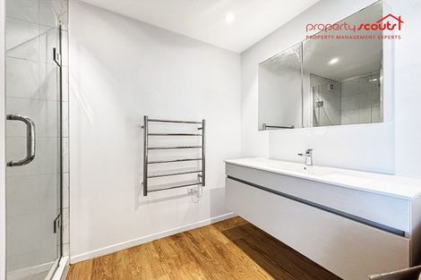 Photo of property in Seaview Apartments, 11/64 Milford Road, Milford, Auckland, 0620