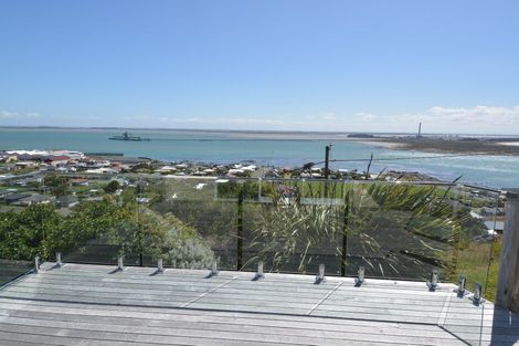 Photo of property in 10 Elizabeth Street, Bluff, 9814