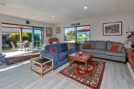 Photo of property in 8 Sando Way, One Tree Point, 0118