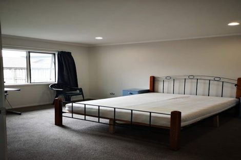 Photo of property in 8 Nottingham Drive, Hamilton East, Hamilton, 3216