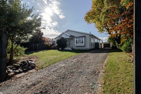 Photo of property in 5 Perrin Place, Kelvin Grove, Palmerston North, 4414