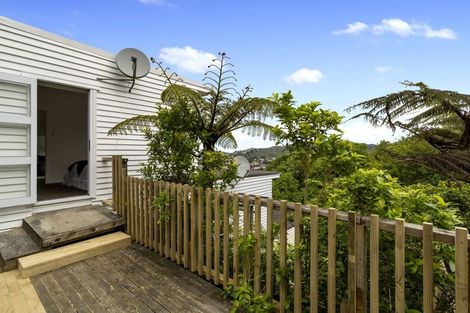 Photo of property in 1/8 Mataroa Avenue, Northland, Wellington, 6012
