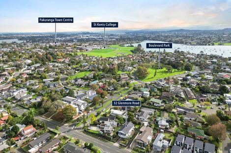 Photo of property in 32 Glenmore Road, Sunnyhills, Auckland, 2010