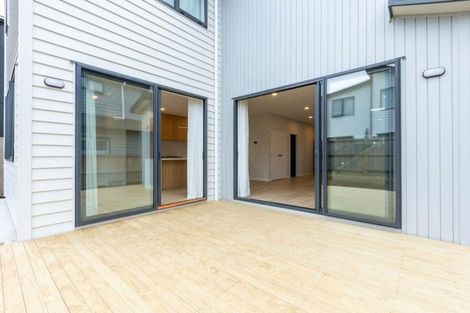 Photo of property in 29 Toanui Road, Hobsonville, Auckland, 0616