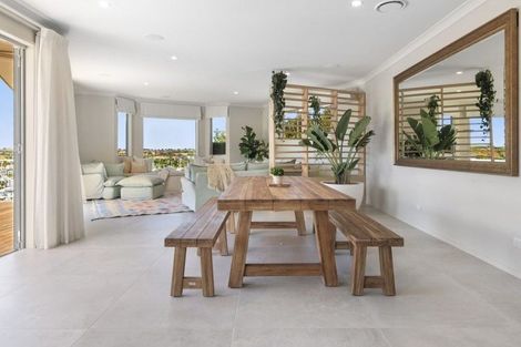 Photo of property in 64 Balboa Drive, Matakatia, Whangaparaoa, 0930