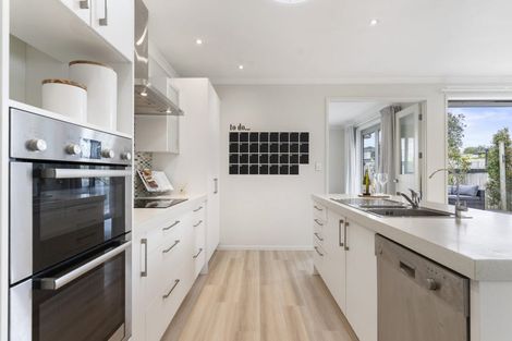 Photo of property in 5 Tee Point, Red Beach, 0932