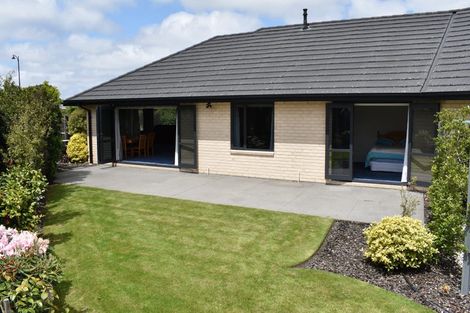 Photo of property in 36 Davaar Crescent, Broomfield, Christchurch, 8042