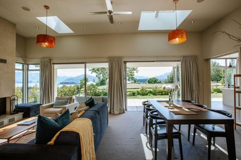 Photo of property in 19 Faulks Terrace, Wanaka, 9305