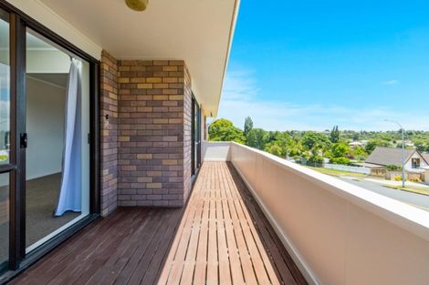 Photo of property in 70 James Cook Drive, Welcome Bay, Tauranga, 3112