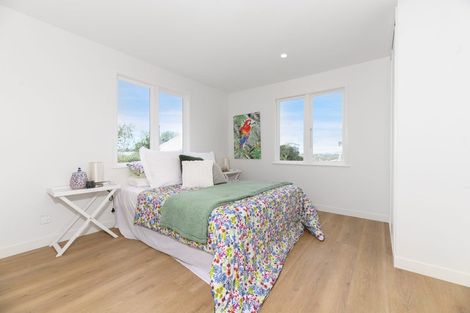 Photo of property in 70d Lincoln Park Avenue, Massey, Auckland, 0614