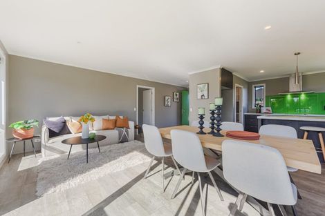 Photo of property in 10 Les Wakefield Road, Mapua, 7005