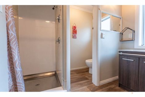 Photo of property in 6 Naylor Street, Waimate, 7924